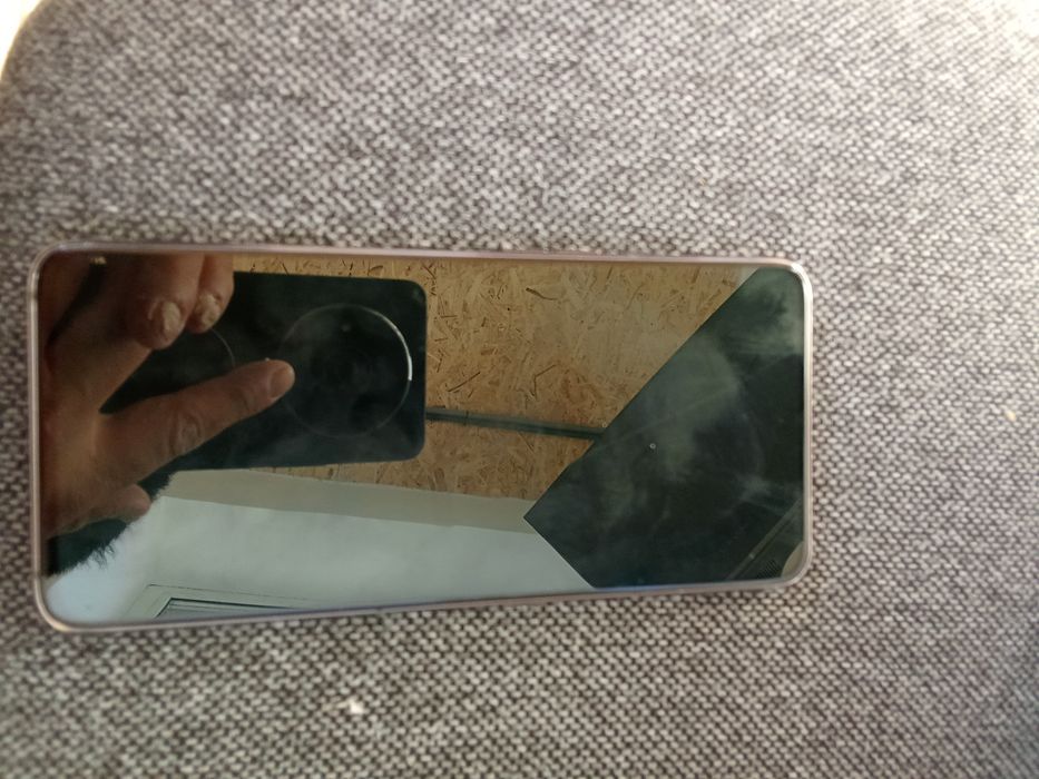 Продам Самсунг а80 128 гб