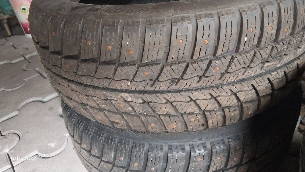 Продам 2 баллона на 17