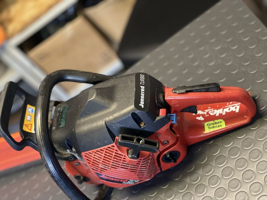 Бензинов верижен трион Jonsered 2141 TURBO