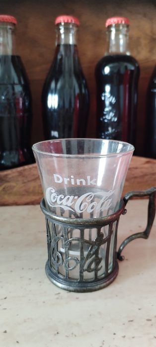 Pahar Coca Cola cu suport metalic de colectie