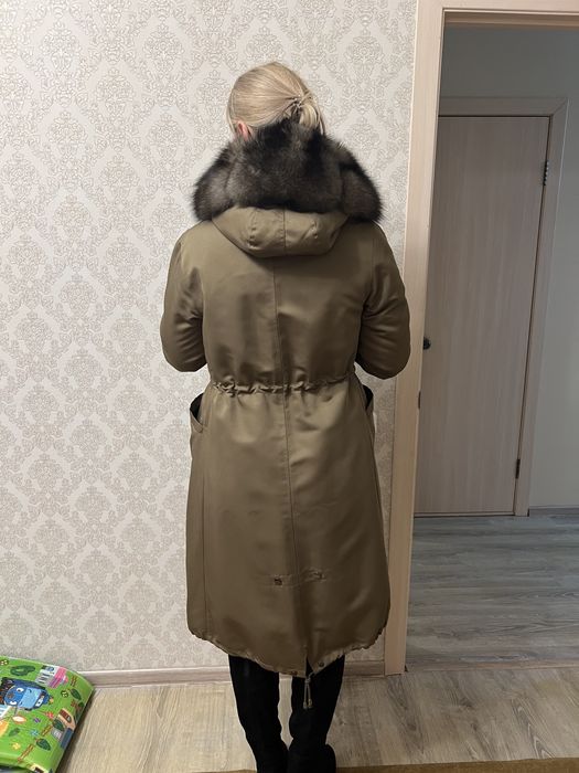 Парка зимняя в отличном состоянии