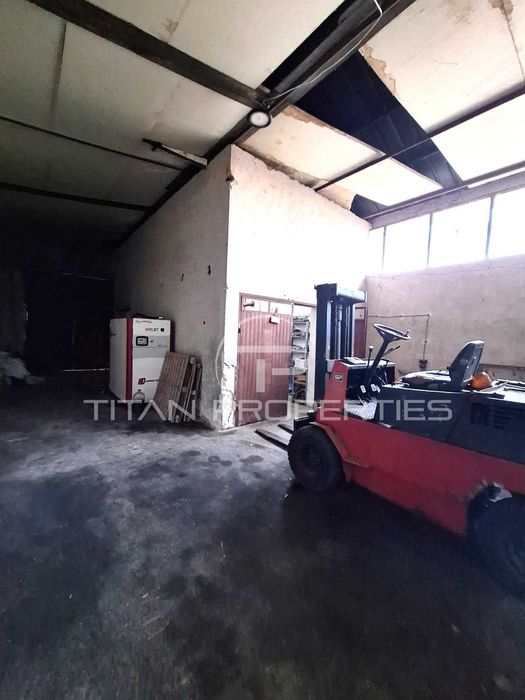 Продава се Склад в Пловдив, Тракия - 1070 кв.м за 641 €/кв.м - Снимка #11