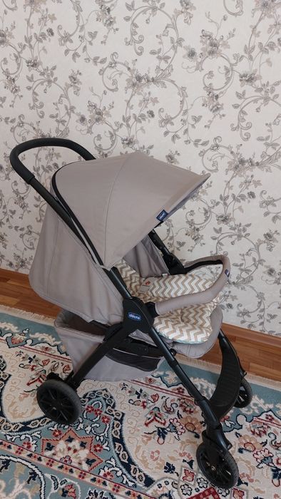 Коляска прогулочная