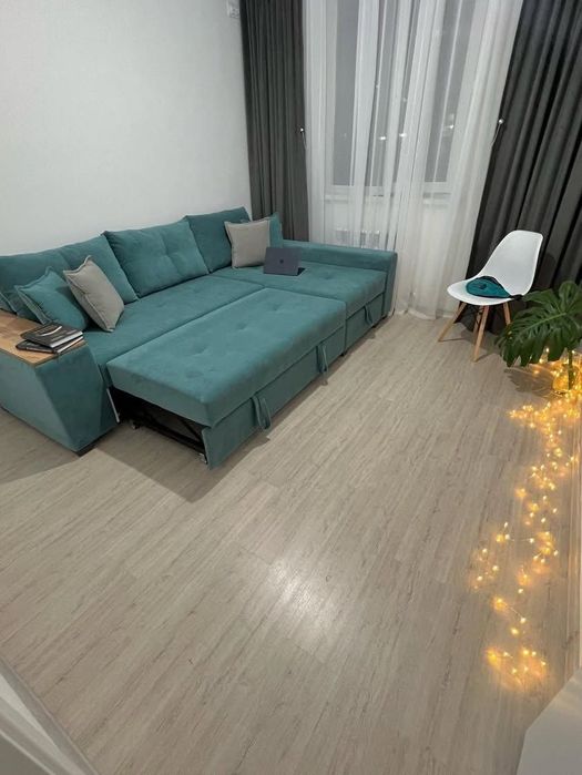 Продам диван угловой Woodline