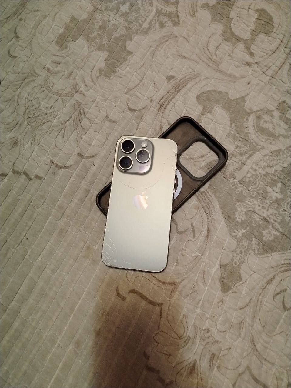 iphone телефон 15 pro