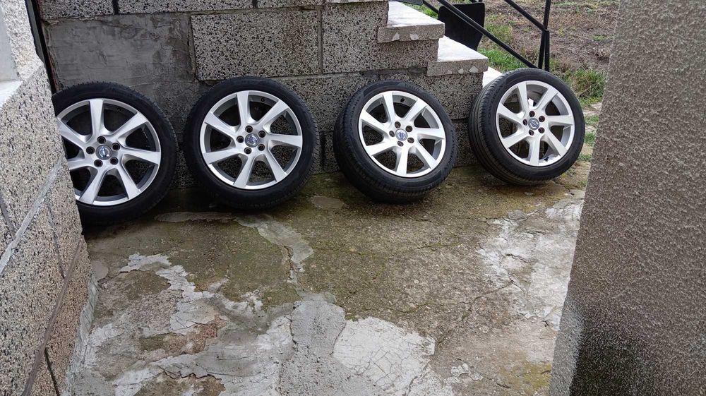 Гуми с джанти 17 волво