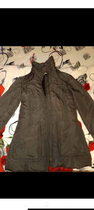 Vând geci mărimea M