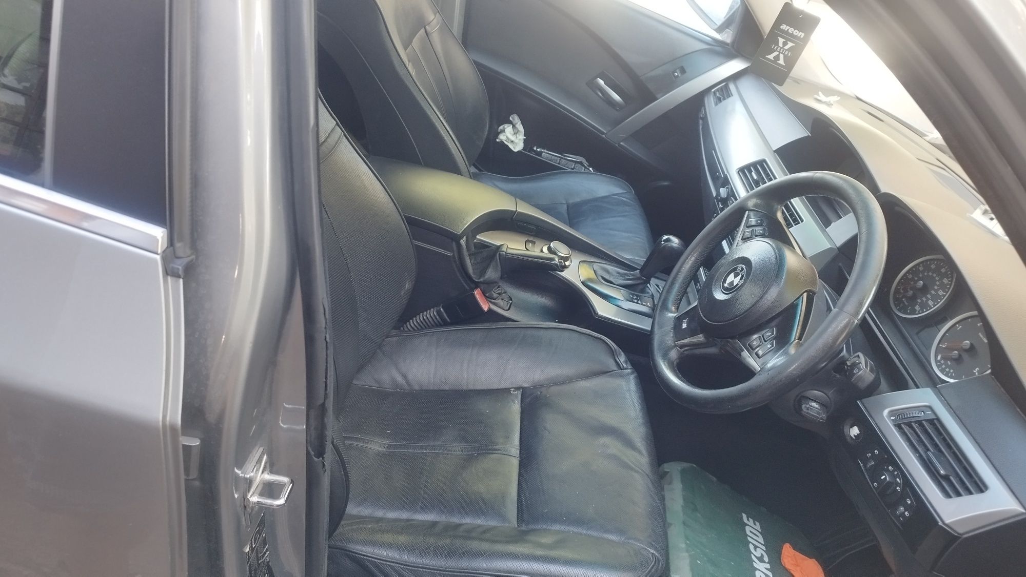 BMW E60 525D 2005г