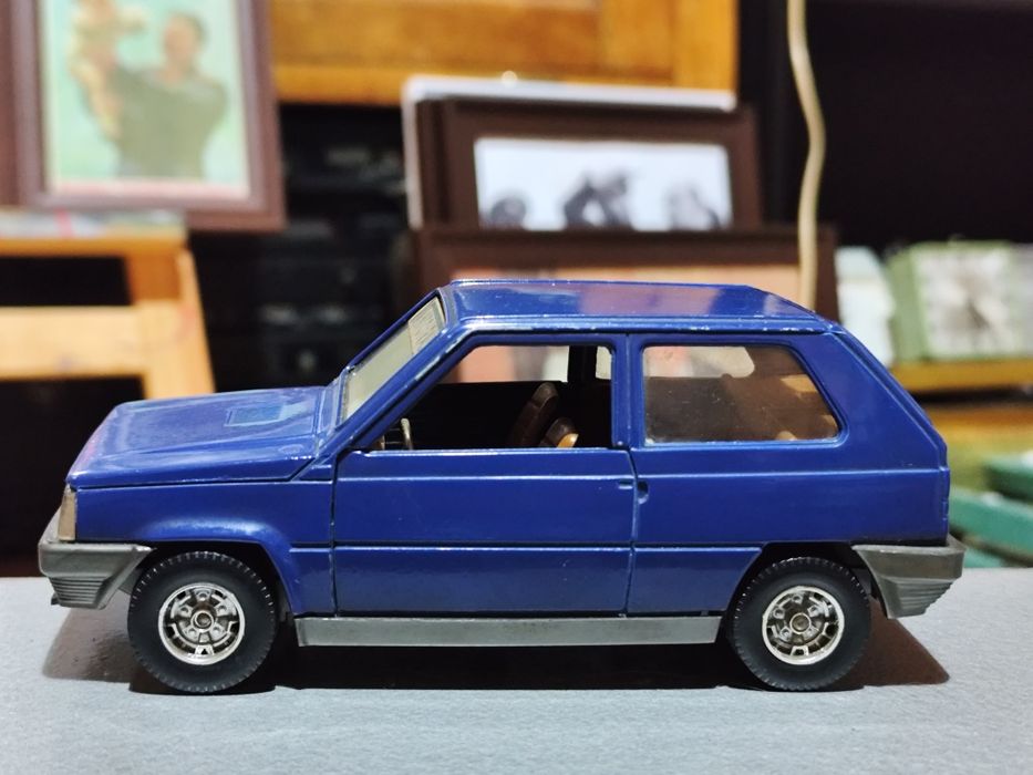 Фиат панда Бураго Италия количка 1/24