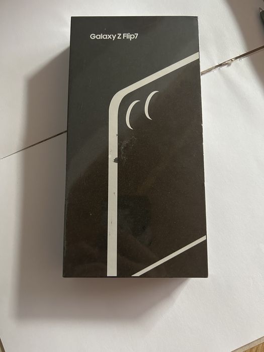 Samsung Galaxy Z Flip7 - NOU - SIGILAT