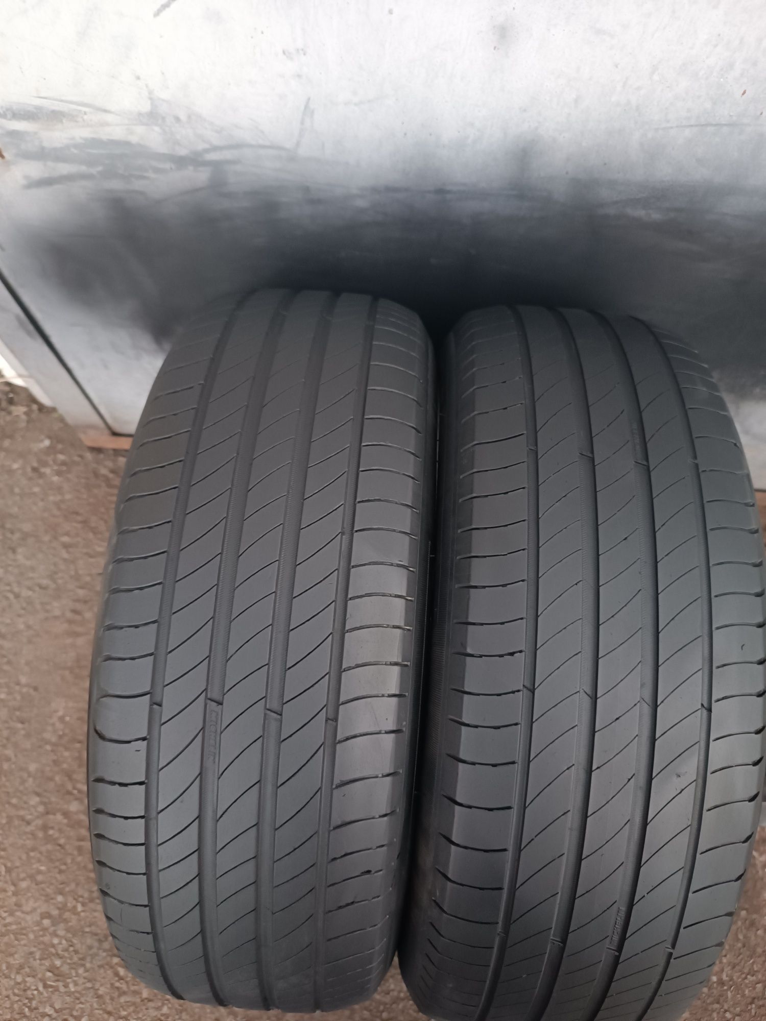 205/60/16 Michelin Дот 0522