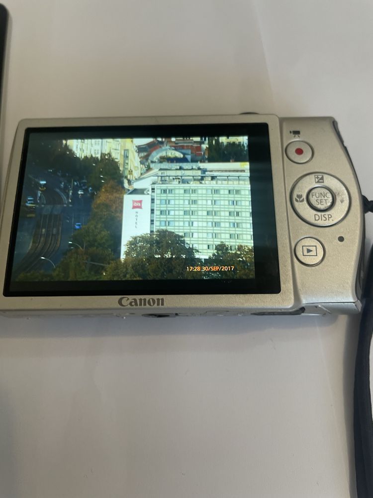 Canon Ixus 230 HS,12 Mox, 8 zoom optic,afisare data ora pe poze