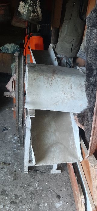 Vând sasca electrica