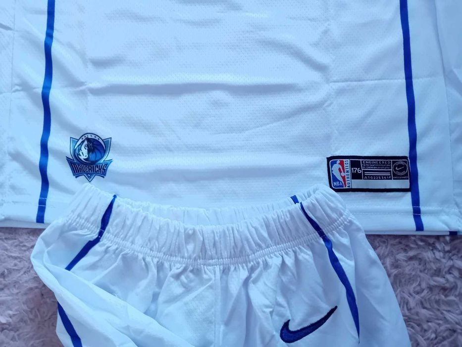 Чисто нов оригинален екип на Dallas Mavericks - Luka Doncic