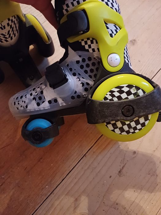 Patine cu rotile Hudora  mărime 26-29