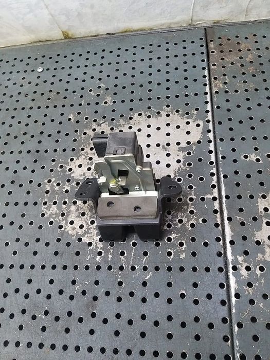 Broasca haion hyundai i30 sw