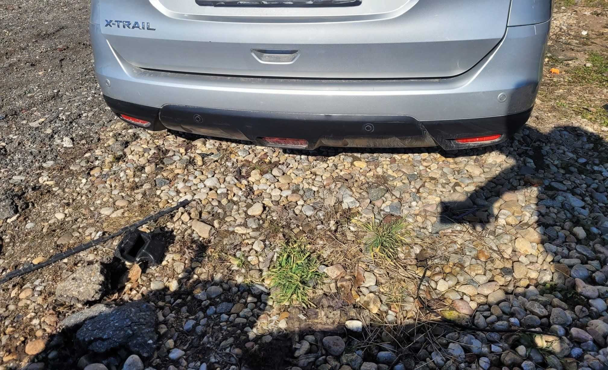 Bara spate Nissan X-Trail T32 16 dci 4x2 cutie automata