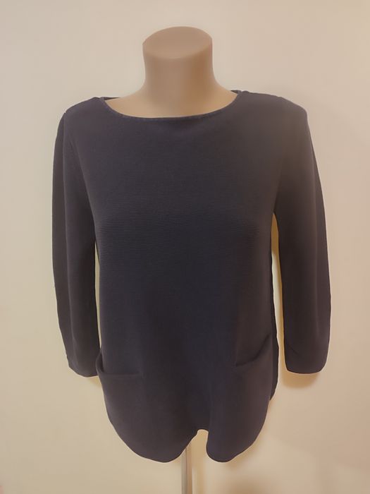 COS-Модерен стил и качество за ценители