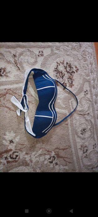 Vând costum de plaja