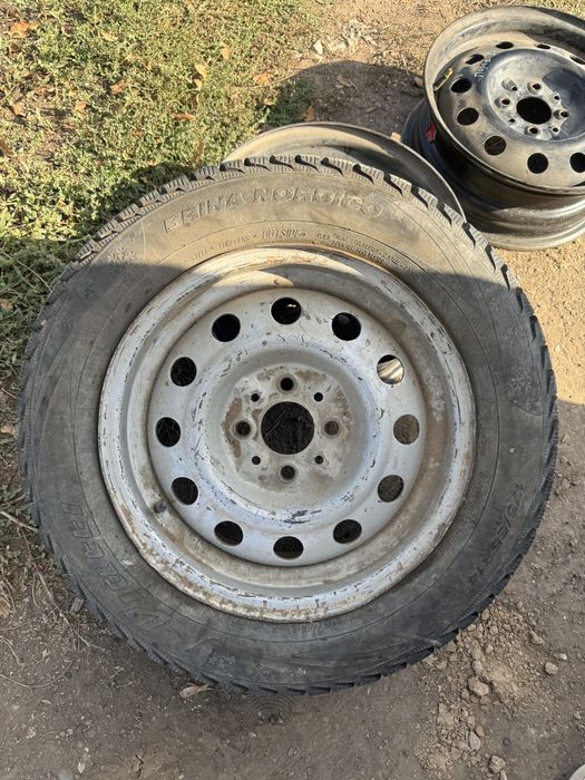 Продам колесо зимнее в сборе R14
