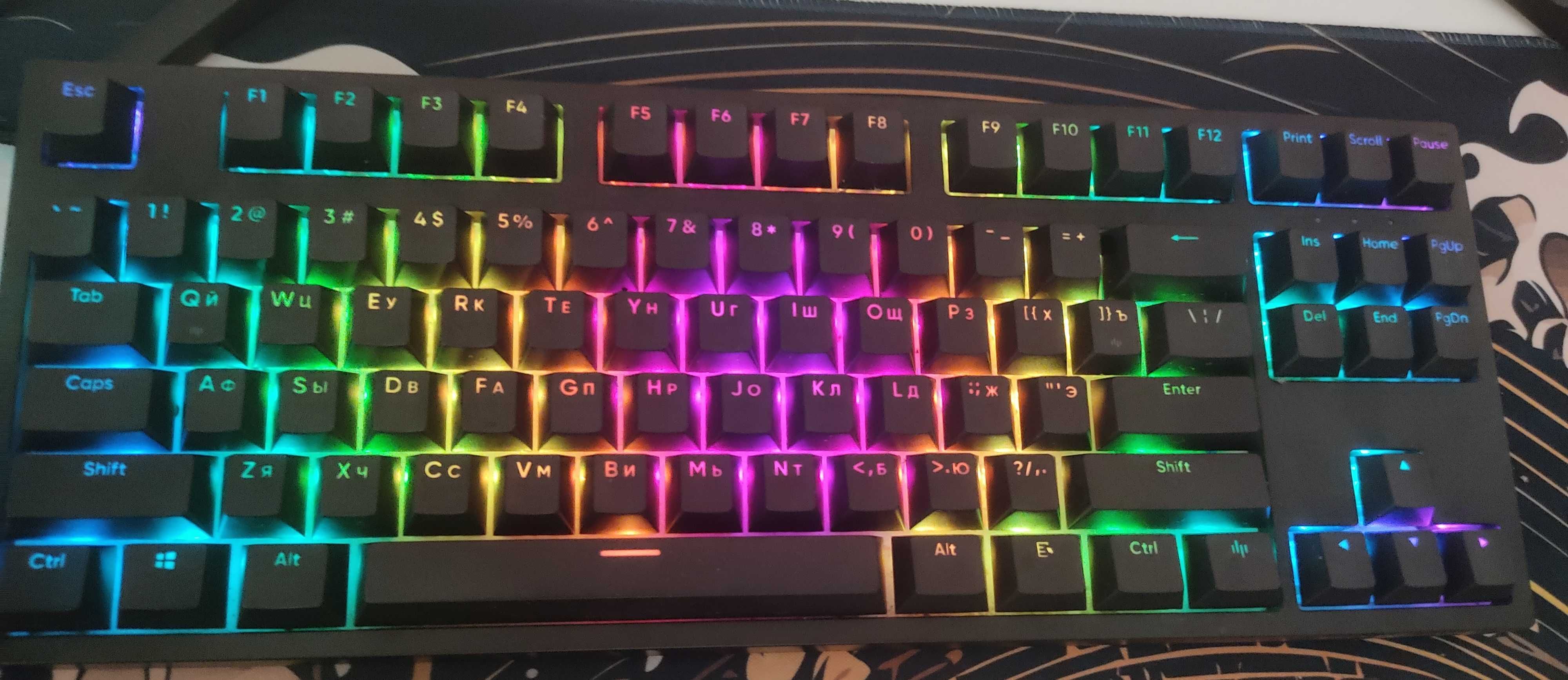 Red square keyrox tkl classic(yellow gateron)