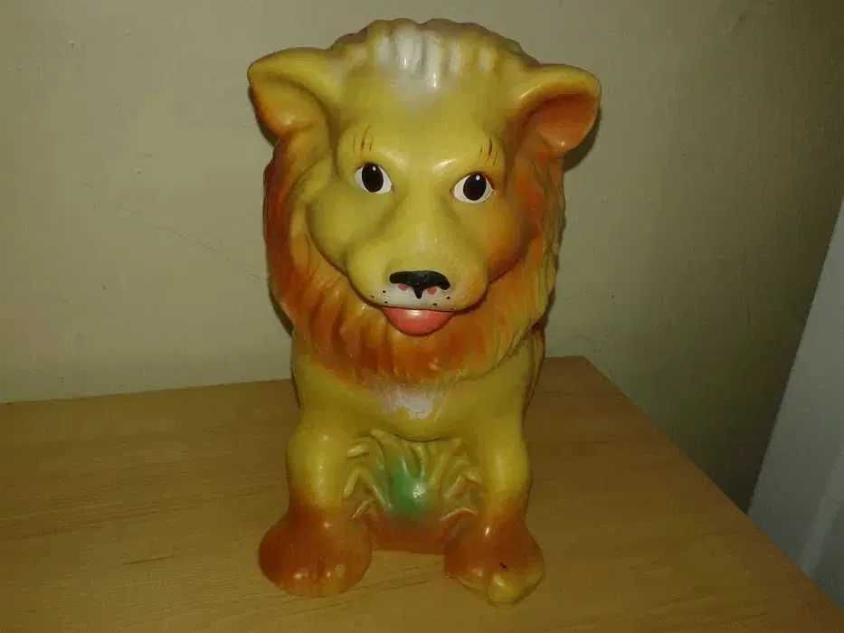 Figurina Leu fabricat la Aradeanca
