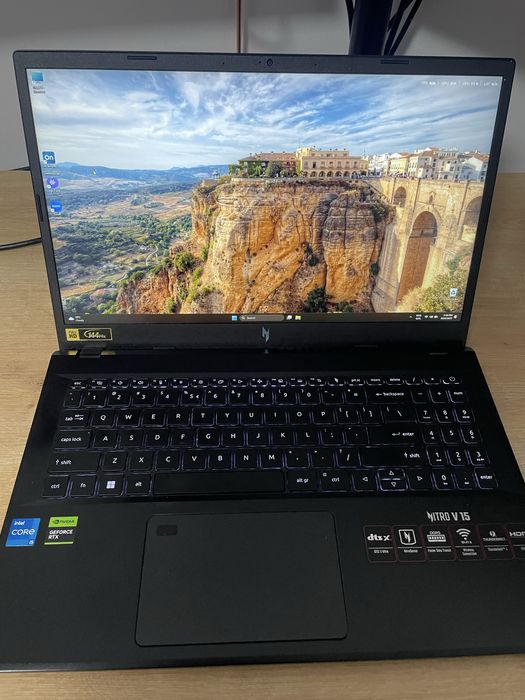Laptop Acer Nitro v15