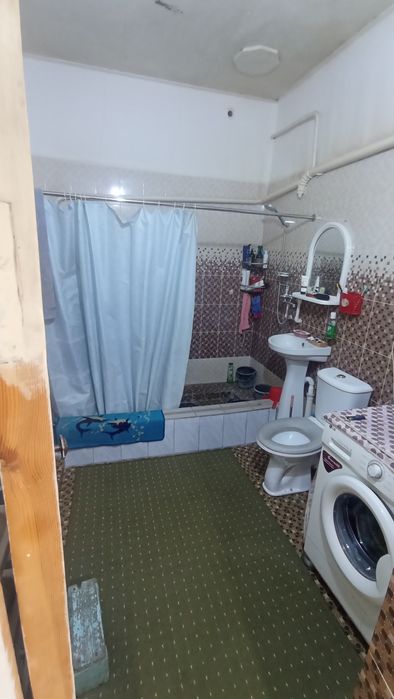 Продается участок с домом в поселке Авангард
