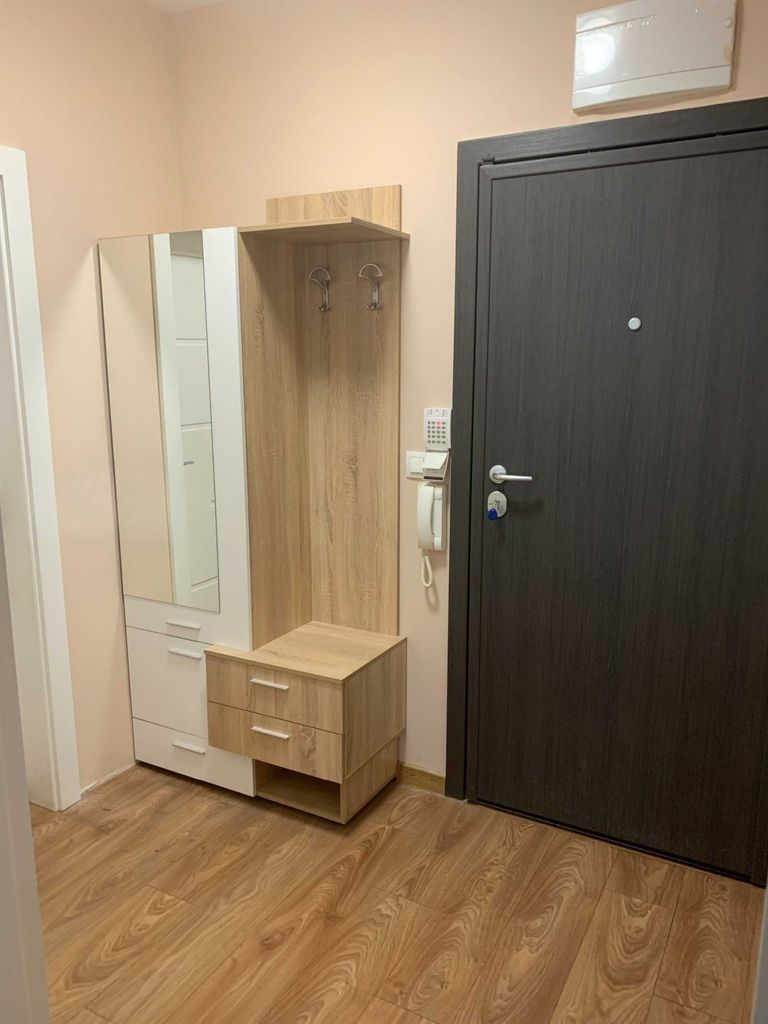 Дава се под наем Двустаен апартамент в София, Кръстова вада - 65 кв.м за 700 € - Снимка #1