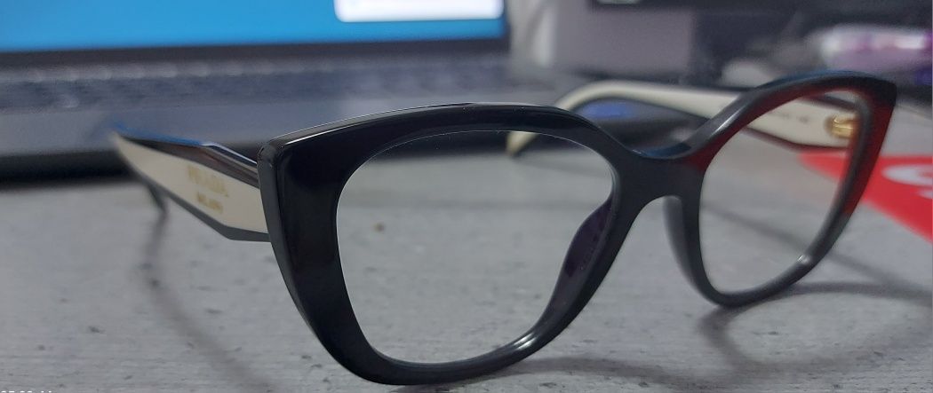 Ochelari de vedere Prada
