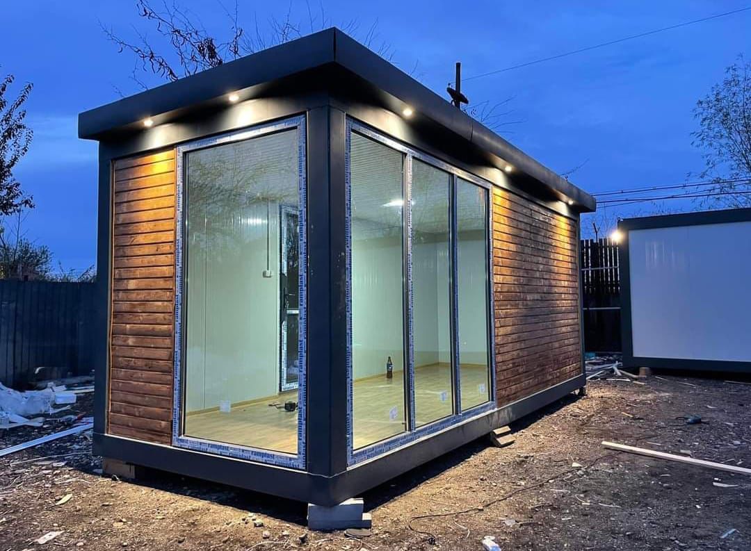 Container modular și casute