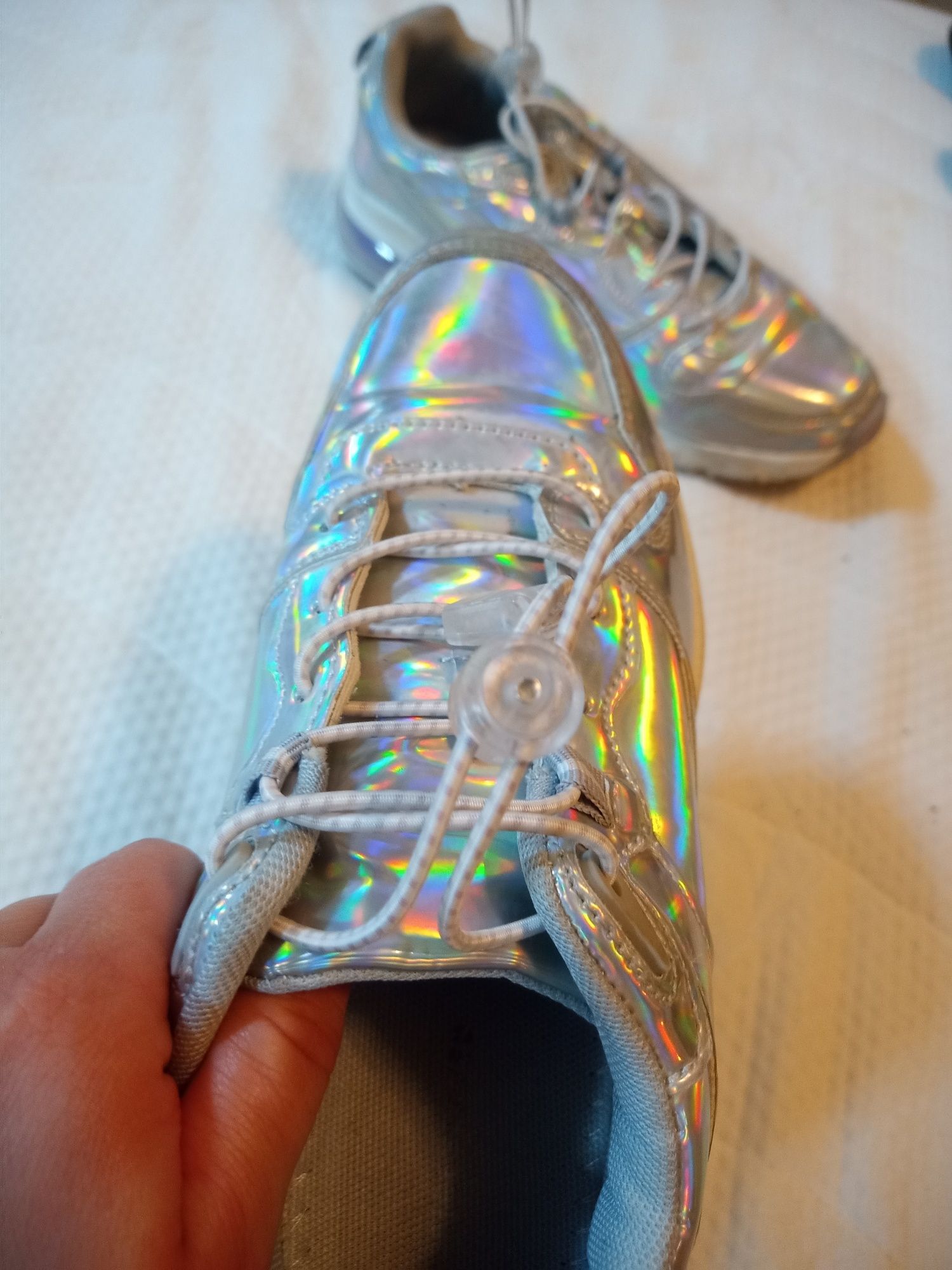 Pantofi sport holografici