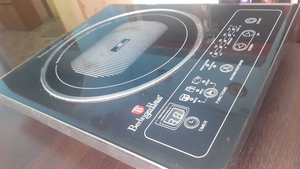 Vand set vase gatit marca Shwartz plus plita inductie Berlinger Haus