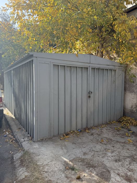 Продается металический гараж в хорошем состоянии!