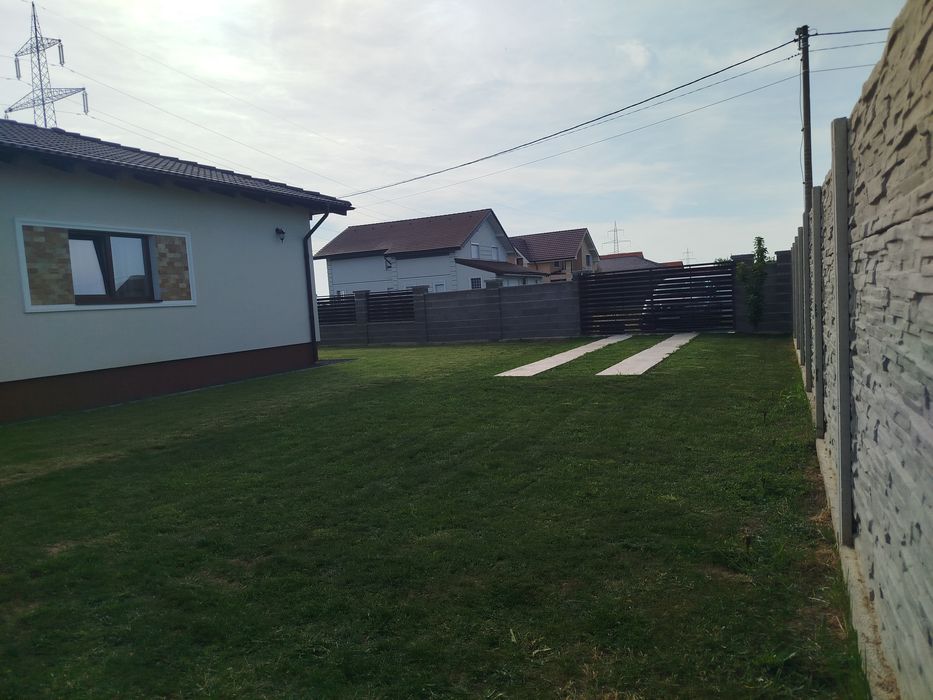 Proprietar închiriez duplex Moșnița Nouă,4 camere