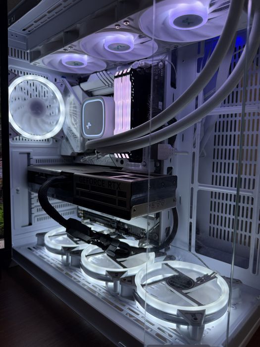 Продам МОЩНЫй ИГРОВОЙ компьютер 13600K / 5070 /озу 48gb