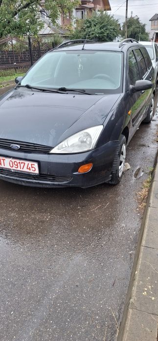 Vând sau dezmembrez ford focus