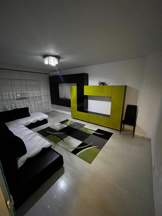 Inchiriez apartament 3 camere