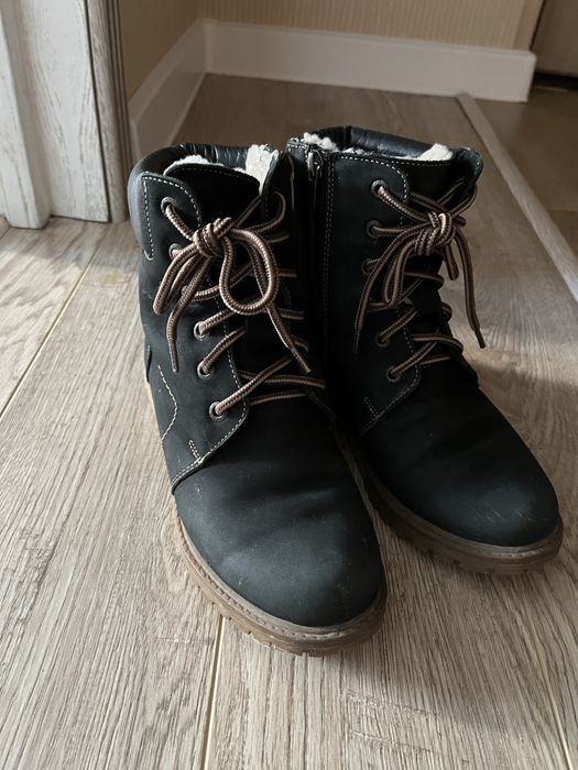 Ботинки разные в отличном состоянии