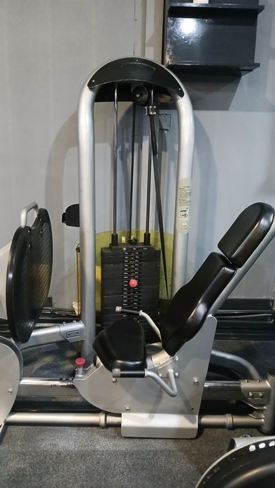 Presa picioare Matrix 1600€