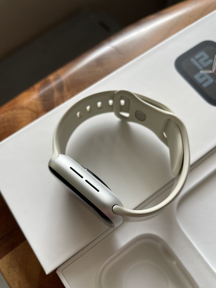 Apple watch SE 2nd gen 40мм GPS