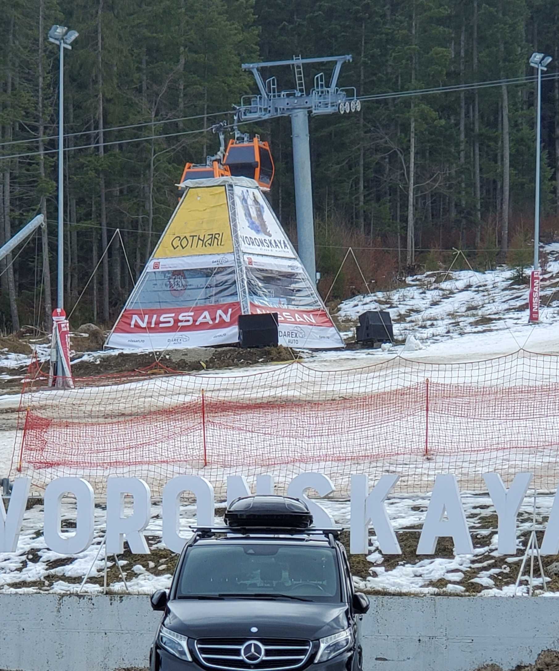 Portbagaj folosit 4 zile,negru metaliza,xxl,Lung=2,15m, lățime = 90 cm