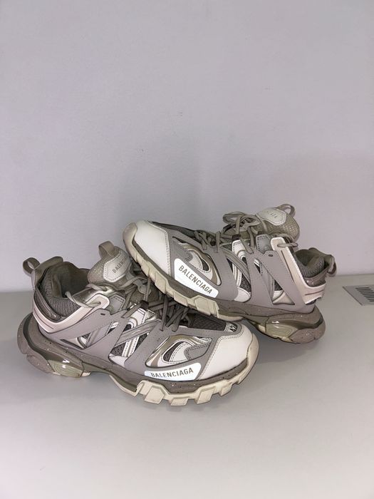 Balenciaga track