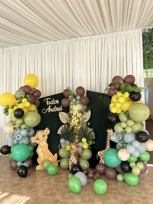 Panou cu baloane botez-foto corner