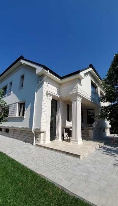 Acoperisuri perfecte executam invelitori mansardari tiglă metalică