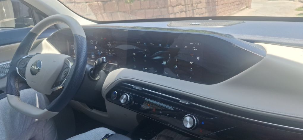 Продам свою ласточку DONGFENG AEOLUS HUGE 2024 Чёрный цвет в идеальном