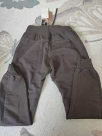 Pantaloni de trening