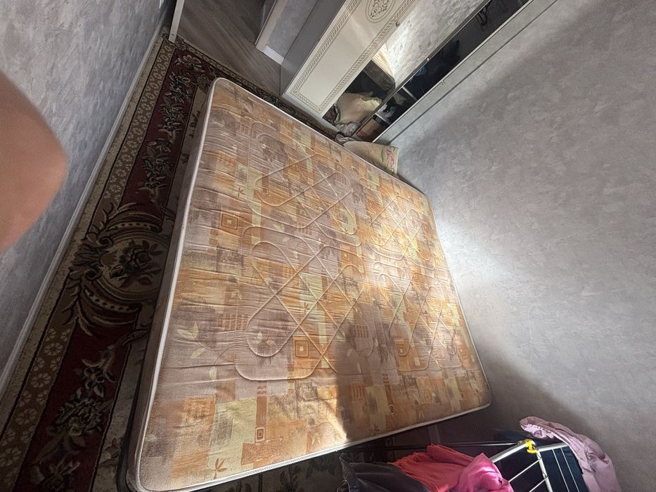 Отдам даром кровать с матрасом
