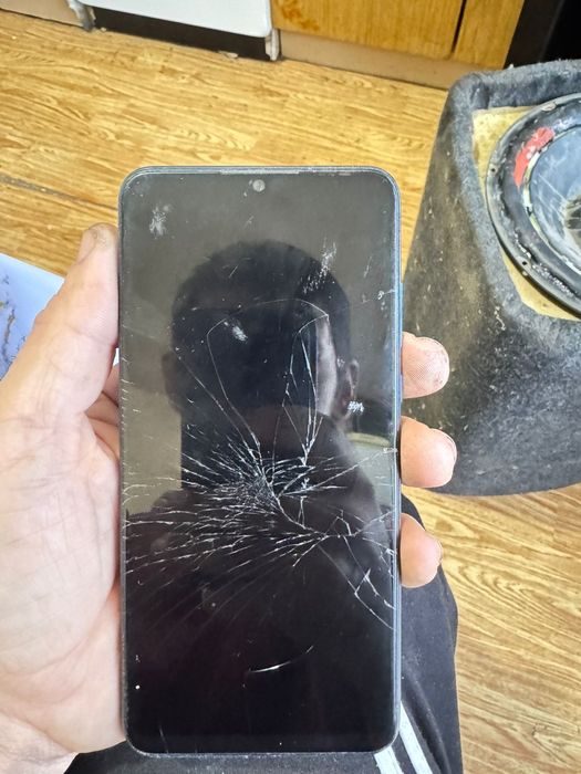 Продам смартфон Huawei PI 30 10тыч