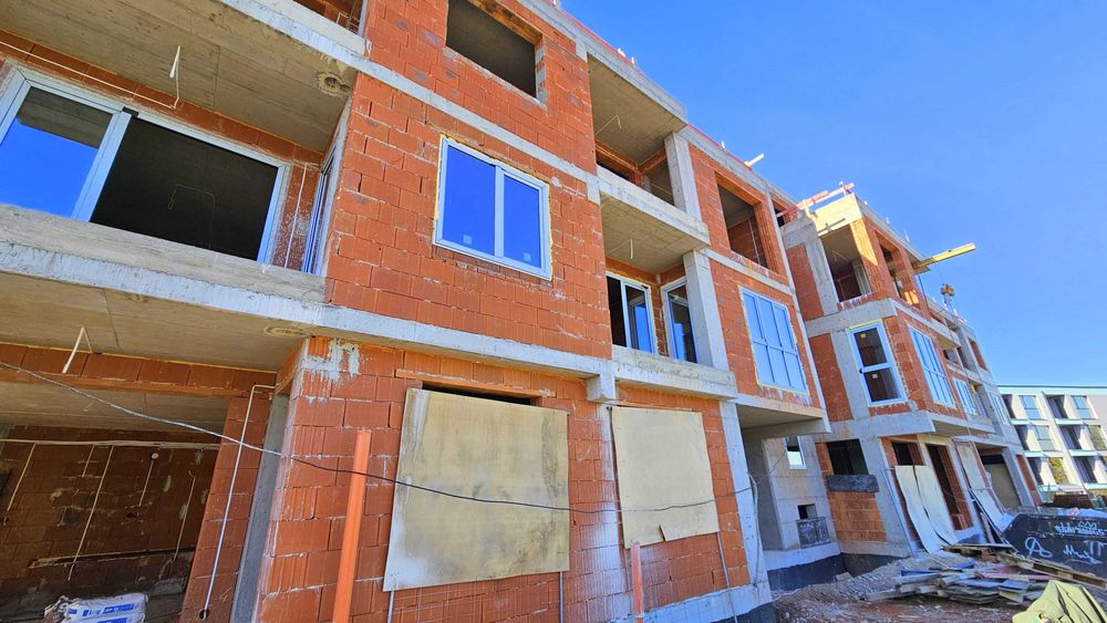 Продава се Четиристаен апартамент в София, Малинова долина - 112 кв.м за 1741 €/кв.м - Снимка #8